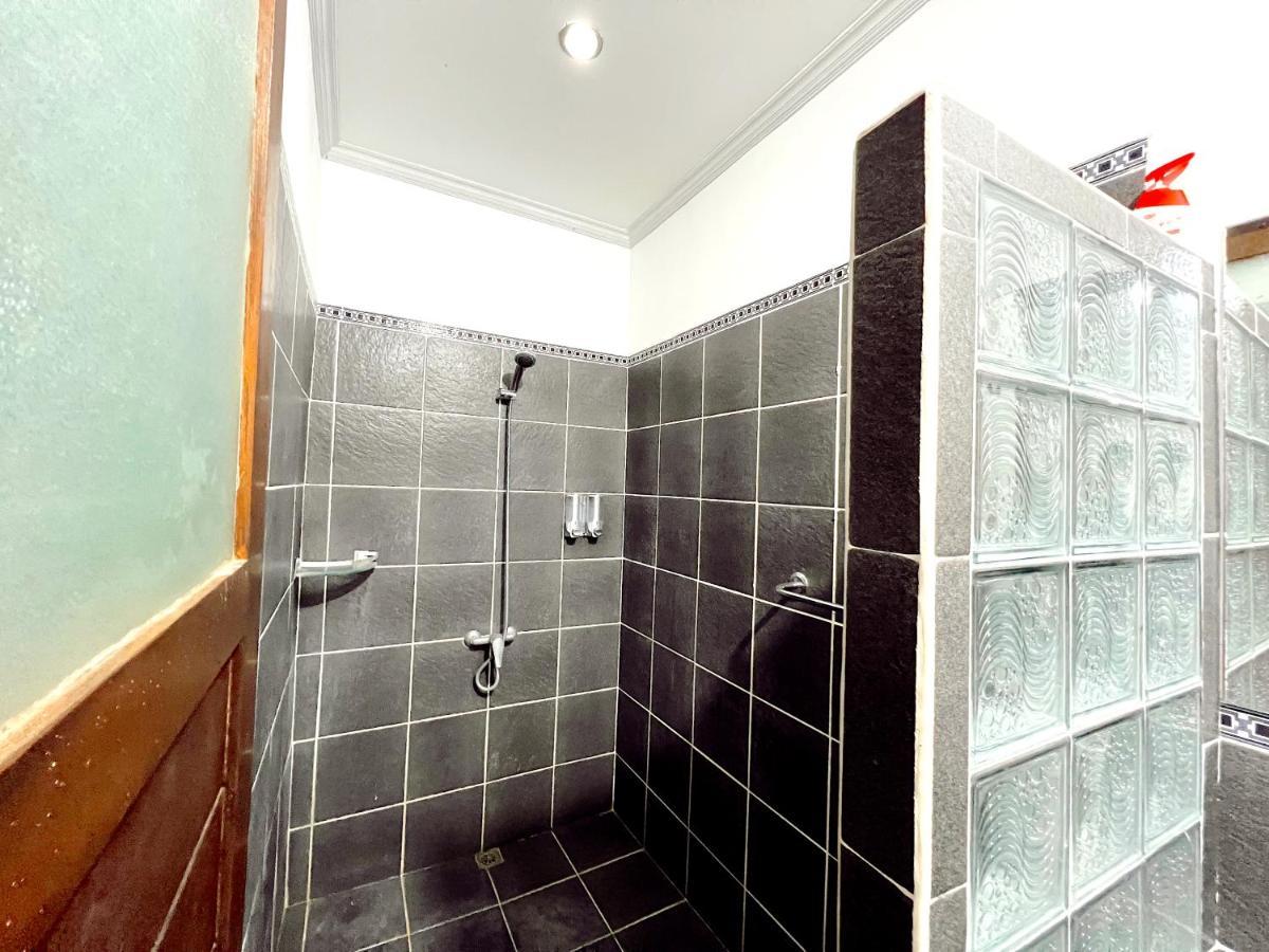 Joker Guest House Ubud Buitenkant foto